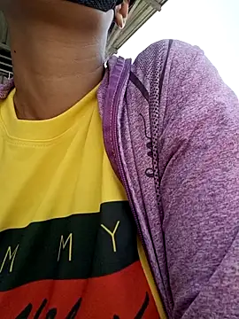 2HotAsain4u online show from 5, 3, 2025