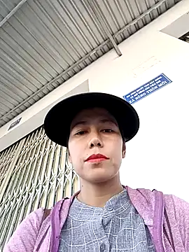 2HotAsain4u online show from 23, 4, 2026