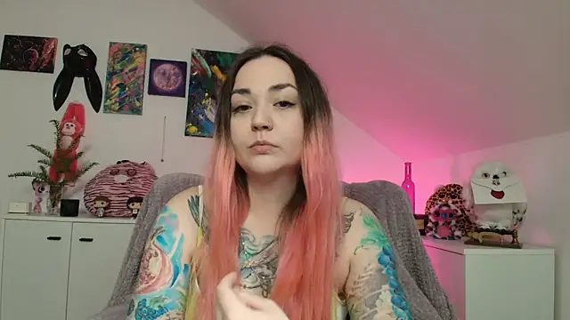 PinkHurricaneOfficial online show from 12, 4, 2026