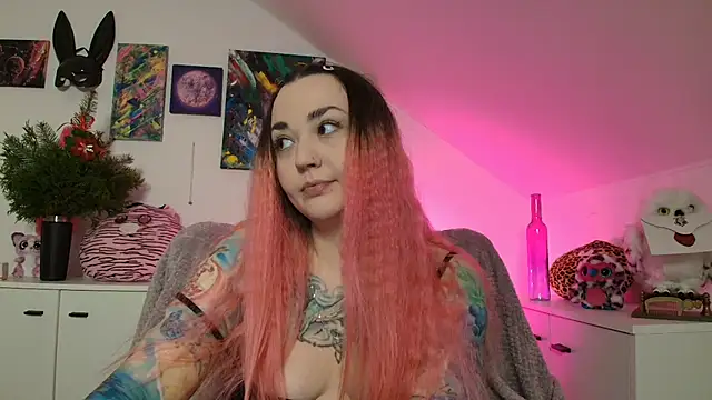 PinkHurricaneOfficial online show from 20, 3, 2026