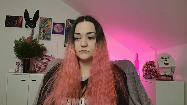 PinkHurricaneOfficial online show from 22, 3, 2026