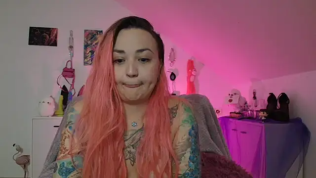 PinkHurricaneOfficial online show from 9, 9, 2025