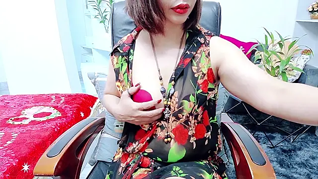 Snapshot of Miu-Le chatting on 4, 6, 2026 Miu-Le online show from 4, 6, 2026
