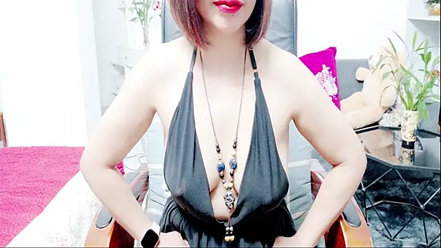 Snapshot of Miu-Le chatting on 13, 7, 2026 Miu-Le online show from 13, 7, 2026