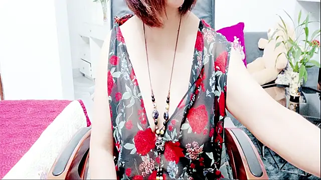 Snapshot of Miu-Le chatting on 15, 7, 2026 Miu-Le online show from 15, 7, 2026