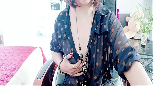 Snapshot of Miu-Le chatting on 17, 7, 2026 Miu-Le online show from 17, 7, 2026