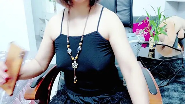 Snapshot of Miu-Le chatting on 29, 6, 2026 Miu-Le online show from 29, 6, 2026