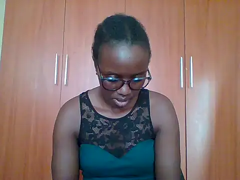 Snapshot of sexy_darleen23 chatting on 28, 6, 2026 sexy darleen23 online show from 28, 6, 2026