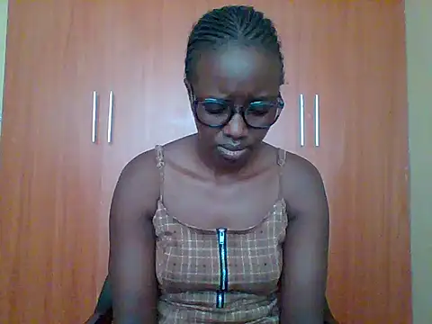 sexy darleen23 online show from 13, 2, 2026