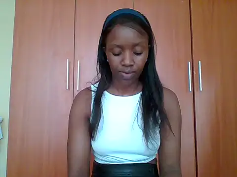 sexy darleen23 online show from 2, 10, 2025