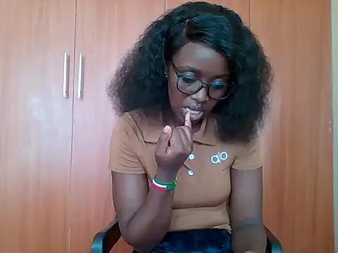 Snapshot of sexy_darleen23 chatting on 25, 6, 2026 sexy darleen23 online show from 25, 6, 2026