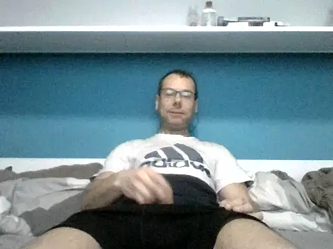 Snapshot of SEBIX-35 chatting on 18, 11, 2025 SEBIX-35 online show from 18, 11, 2025