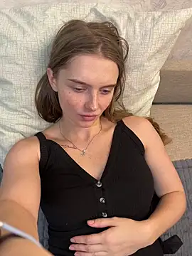 lovelly molly online show from 21, 12, 2025