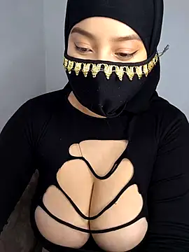 Snapshot of shirazz_najmm chatting on 28, 9, 2025 shirazz najmm online show from 28, 9, 2025