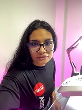 Riana Kean online show from 3, 12, 2025