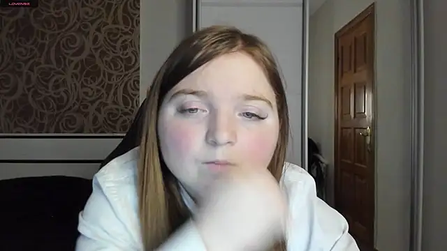 Snapshot of BettySprouse chatting on 28, 12, 2024 BettySprouse online show from 28, 12, 2024