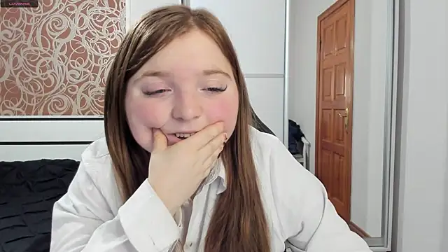 Snapshot of BettySprouse chatting on 27, 12, 2024 BettySprouse online show from 27, 12, 2024