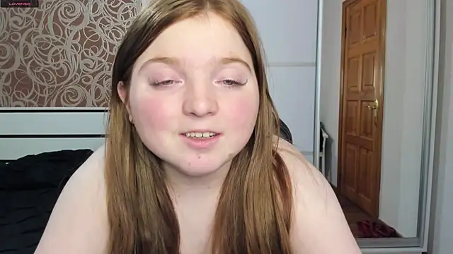 Snapshot of BettySprouse chatting on 8, 1, 2025 BettySprouse online show from 8, 1, 2025