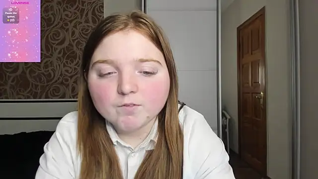 Snapshot of BettySprouse chatting on 11, 1, 2025 BettySprouse online show from 11, 1, 2025