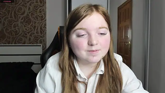 Snapshot of BettySprouse chatting on 31, 12, 2024 BettySprouse online show from 31, 12, 2024