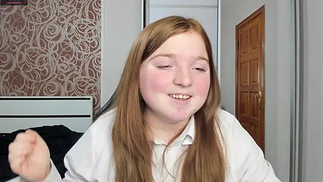 Snapshot of BettySprouse chatting on 7, 1, 2025 BettySprouse online show from 7, 1, 2025