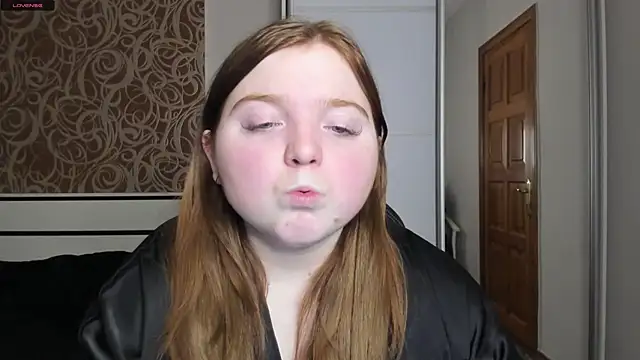 Snapshot of BettySprouse chatting on 10, 1, 2025 BettySprouse online show from 10, 1, 2025