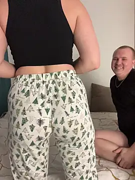 Snapshot of MrMrsRight chatting on 18, 1, 2026 MrMrsRight online show from 18, 1, 2026