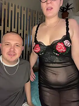 MrMrsRight online show from 25, 10, 2025