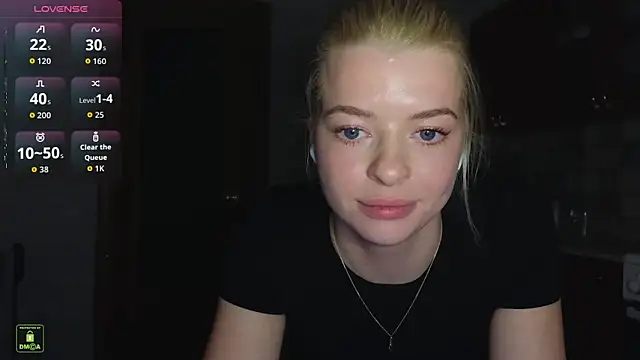 RinaBlondie online show from 17, 12, 2025