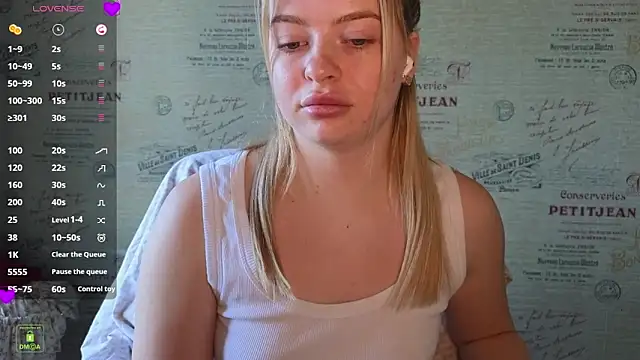 RinaBlondie online show from 22, 3, 2025