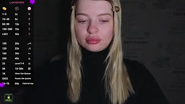 RinaBlondie online show from 18, 3, 2025