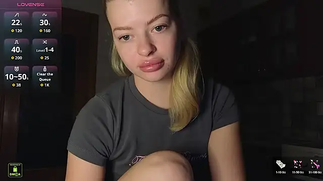 RinaBlondie online show from 13, 1, 2026