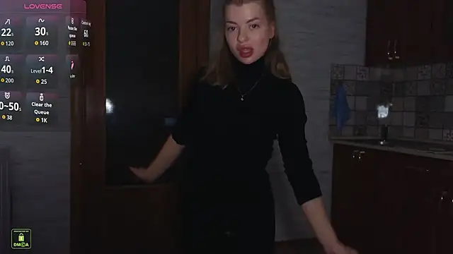 RinaBlondie online show from 13, 9, 2025