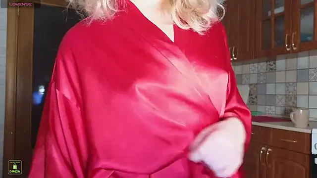 RinaBlondie online show from 3, 11, 2025