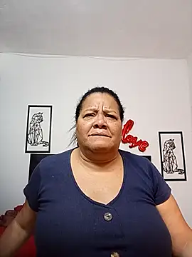 Shanttal0272 online show from 8, 10, 2025