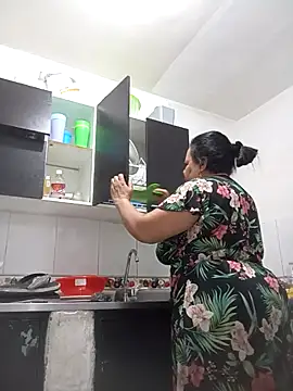 Shanttal0272 online show from 14, 4, 2026