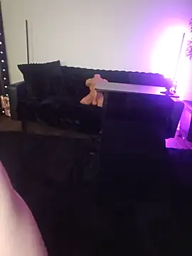 ellieconradxo online show from 12, 6, 2026