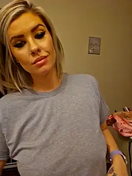 ellieconradxo online show from 28, 2, 2025