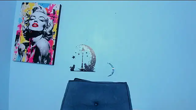  luna  sweet  online show from 8, 2, 2026