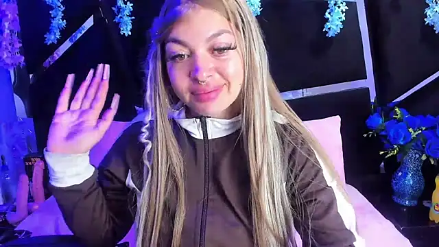 Cocoo Nuth online show from 18, 10, 2025