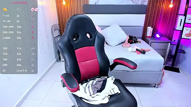 CATIAJONES online show from 4, 10, 2025