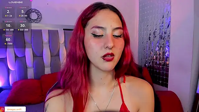 Megan wolf1  online show from 30, 1, 2025