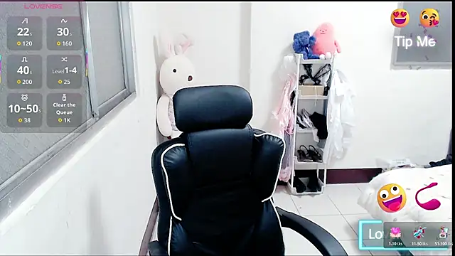 aFanny online show from 6, 3, 2026