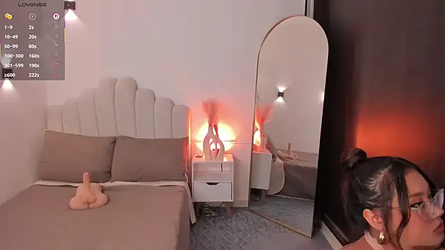 Snapshot of AmberLewis_ chatting on 24, 5, 2026 AmberLewis online show from 24, 5, 2026