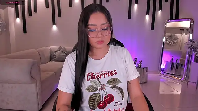 AmberLewis  online show from 10, 9, 2025