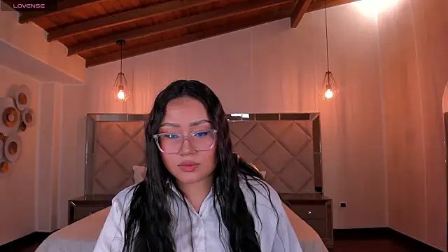 AmberLewis  online show from 26, 9, 2025