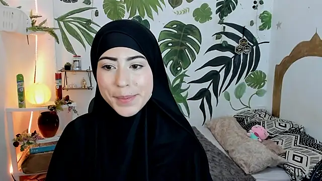 chaymae nah  online show from 10, 10, 2025