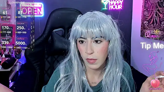 chaymae nah  online show from 12, 4, 2026