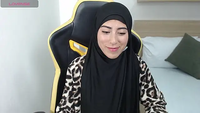 chaymae nah  online show from 21, 3, 2025