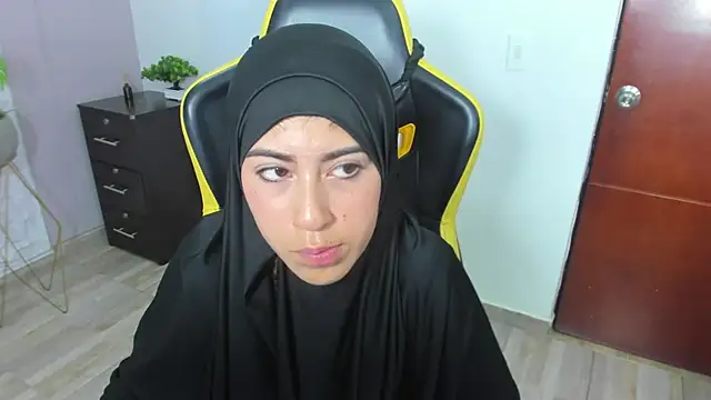 chaymae nah  online show from 19, 3, 2025